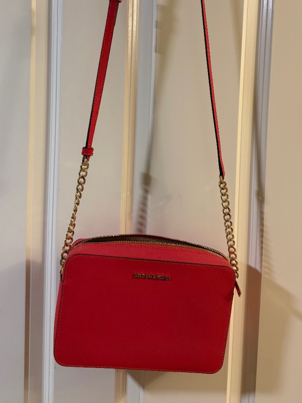 Michael Kors Jet Set crossbody